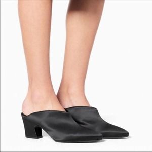 Aquatalia Olima Stretch Satin Slip On Mid Heel Mule Sz 7.5 Black